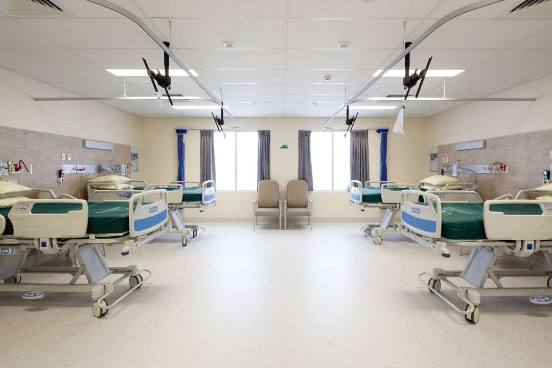 Logan Hospital Ward 2M