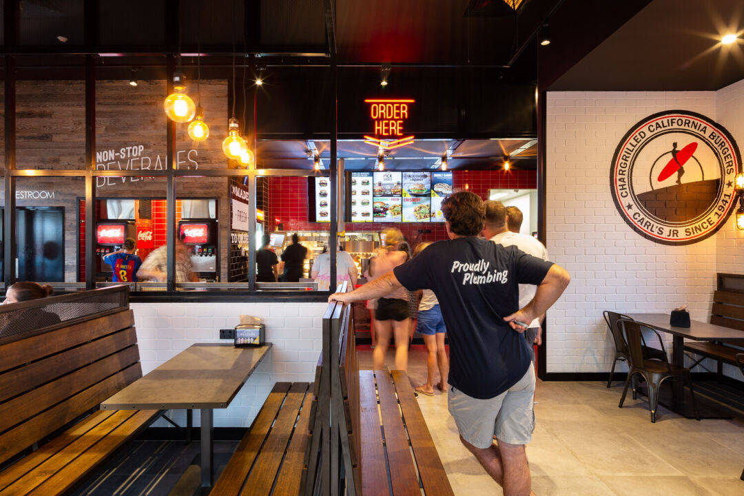 Carl's Jr, Slacks Creek