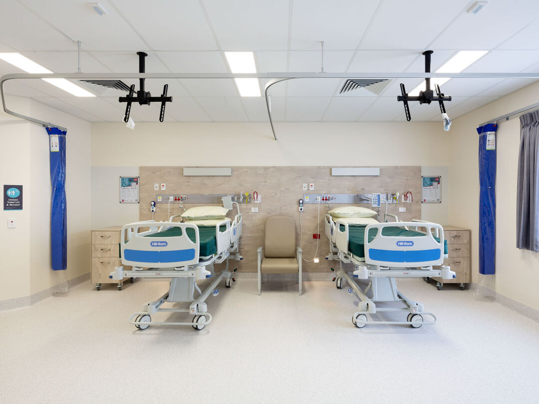 Logan Hospital Ward 2M
