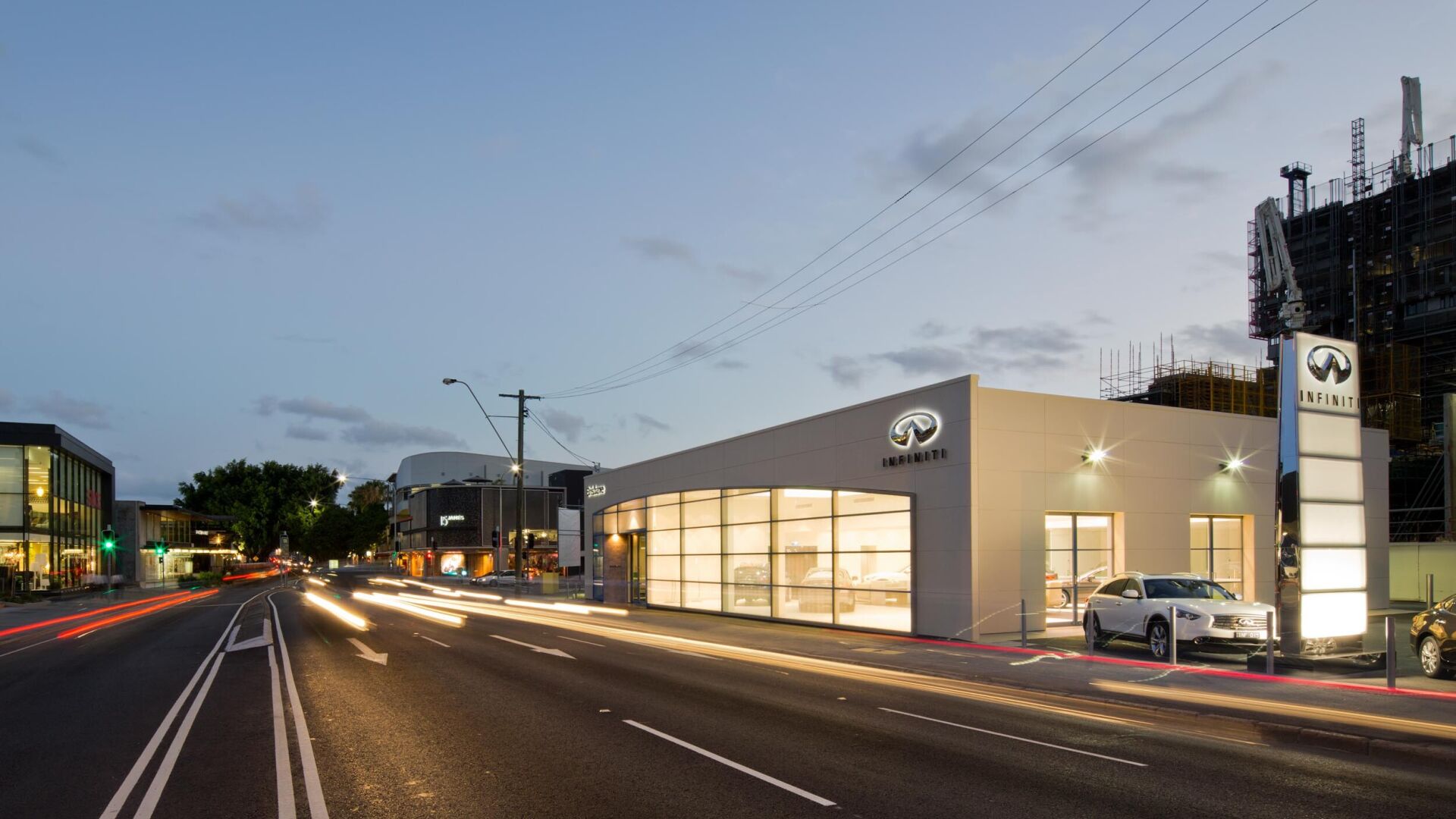 Infiniti Showroom