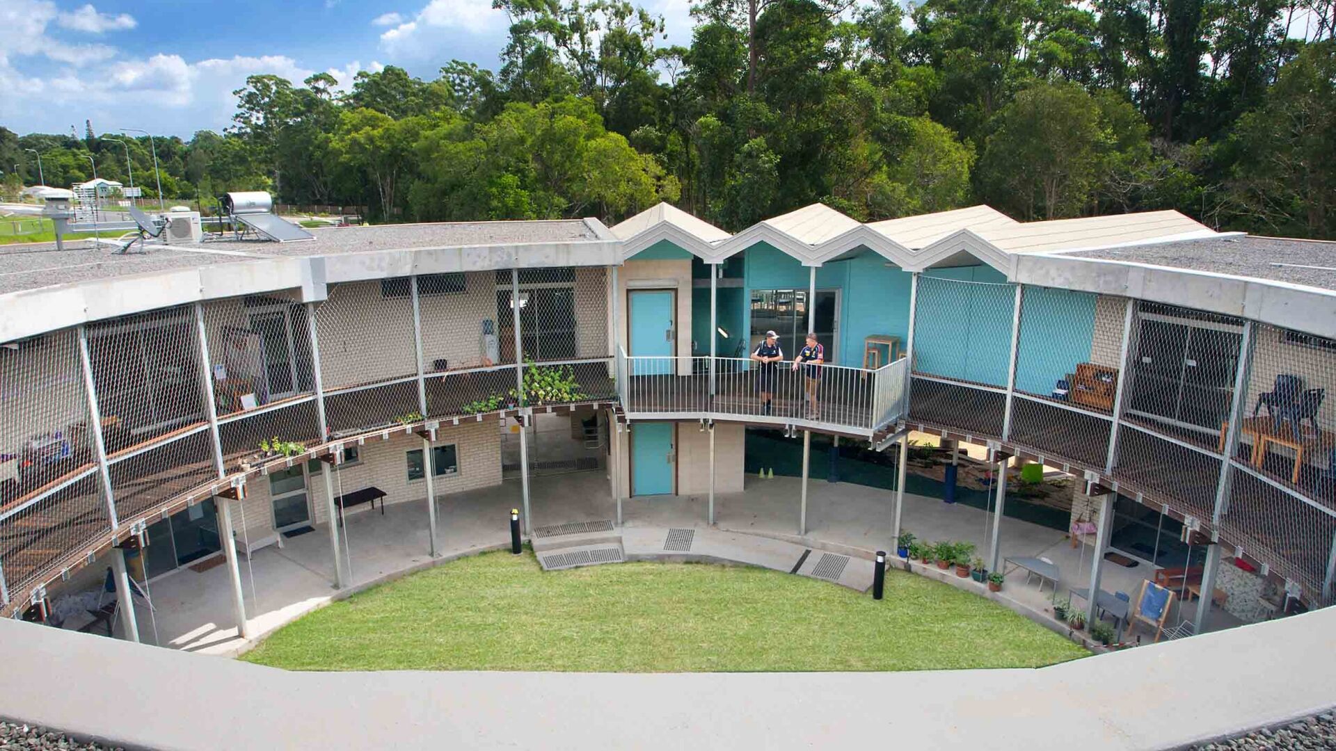 Montessori International College Round House