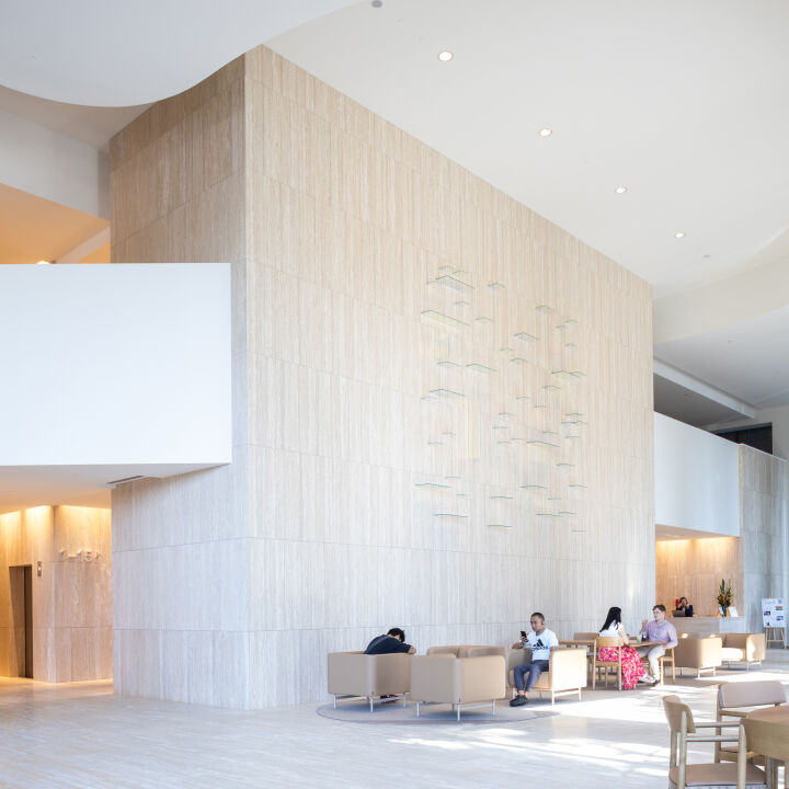 12 Creek Street Lobby